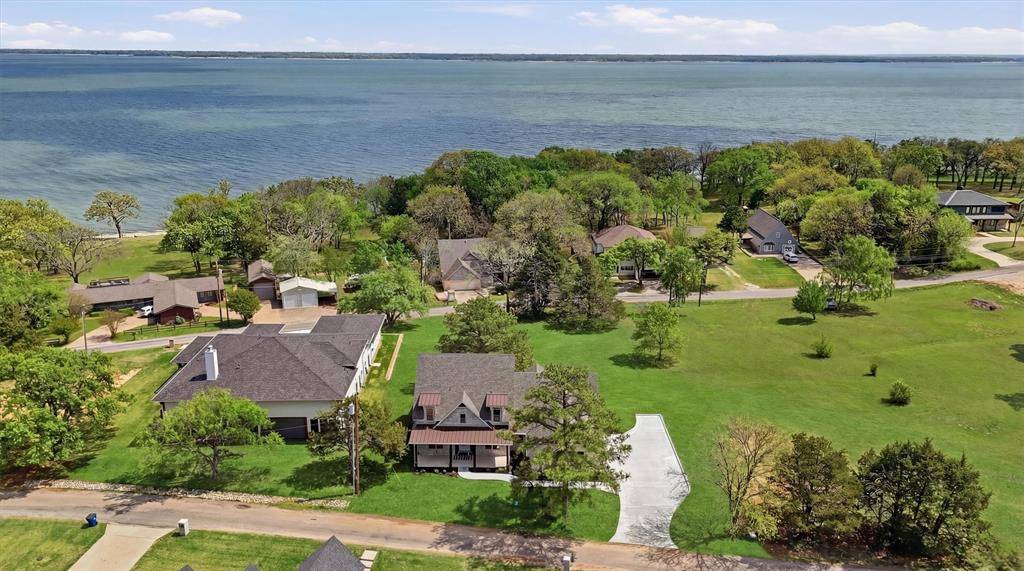 613 Coffee Circle, Pottsboro, TX 75076