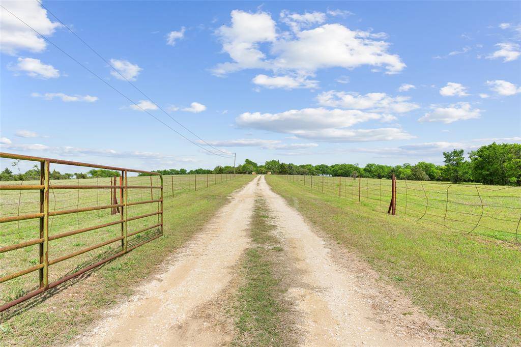 1277 HCR 4251, Hillsboro, TX 76645