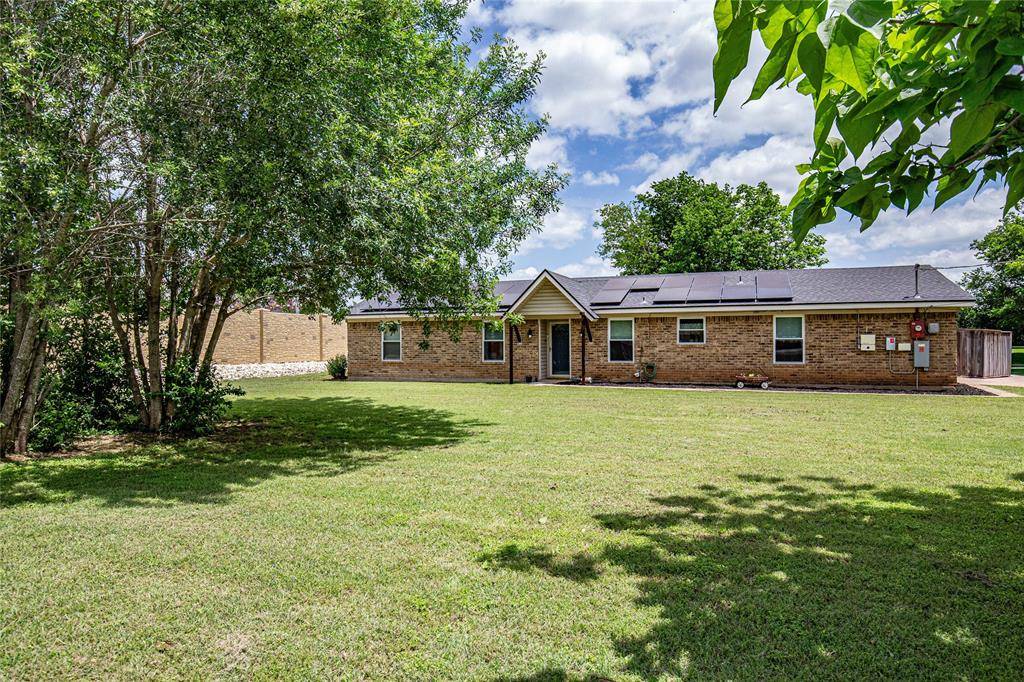 817 S Old Temple Road, Lorena, TX 76655