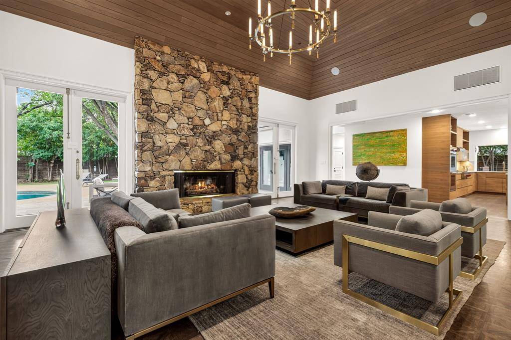 5205 Royal Lane, Dallas, TX 75229