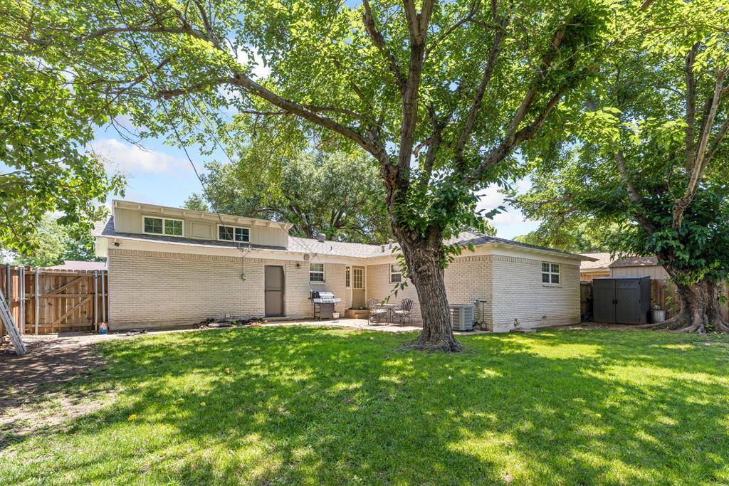 2125 Elton Road, Haltom City, TX 76117