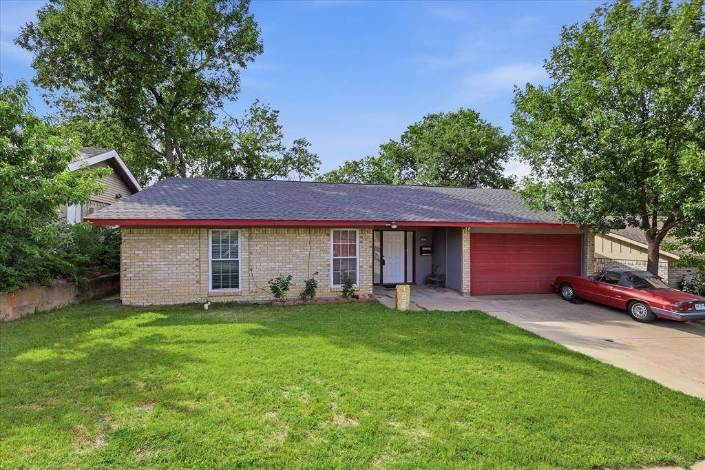 1839 Sherwood Lane, Carrollton, TX 75006
