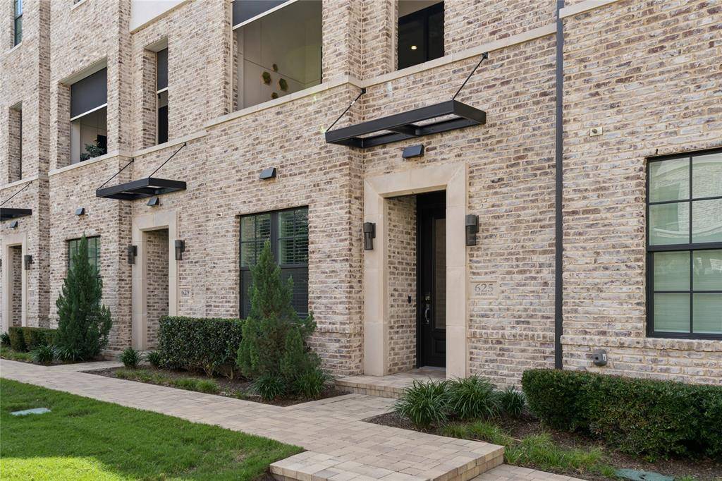 625 Dalton Lane, Irving, TX 75039