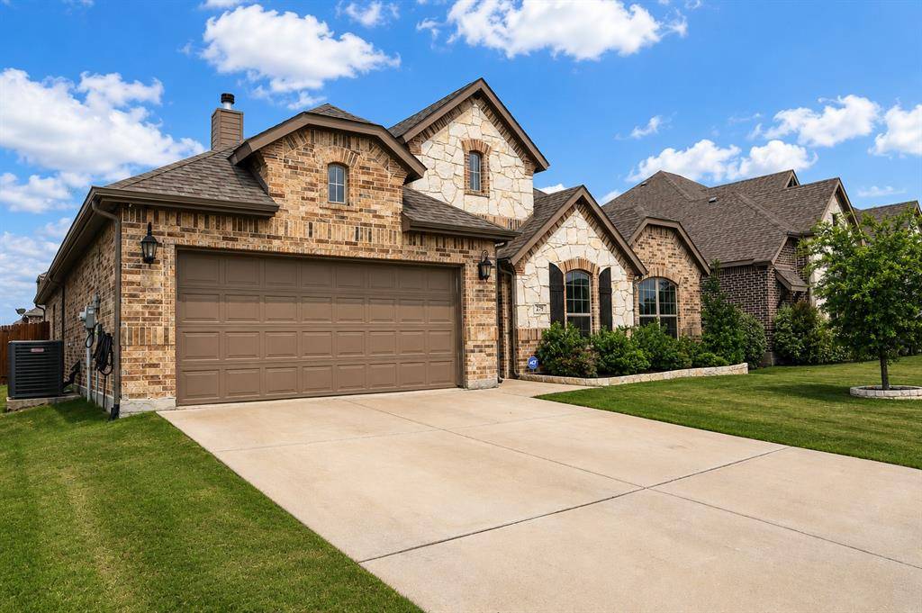 279 Paluxy Street, Burleson, TX 76028