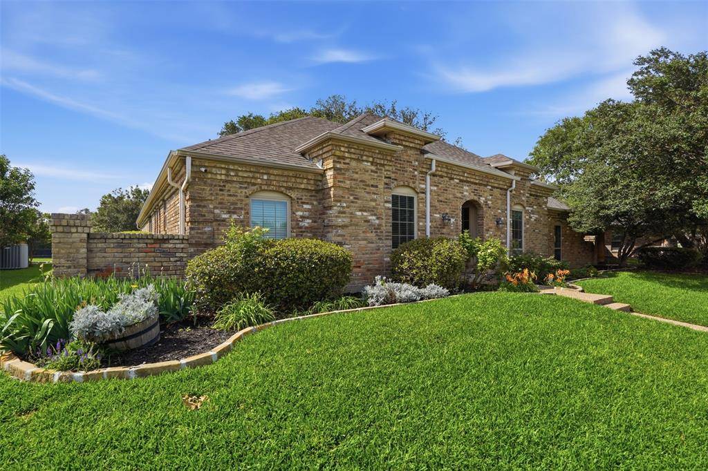 2247 Valley Mill, Carrollton, TX 75006