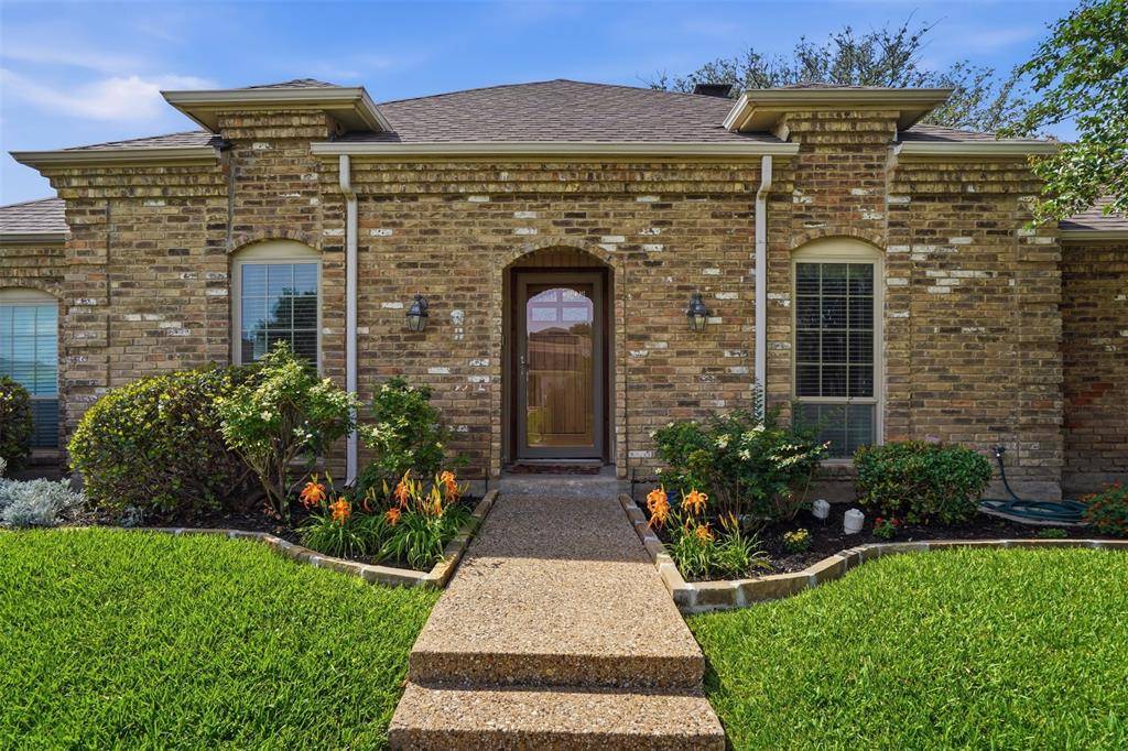 2247 Valley Mill, Carrollton, TX 75006