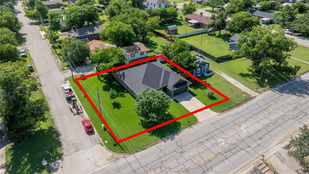 322 S Bowie Drive, Weatherford, TX 76086