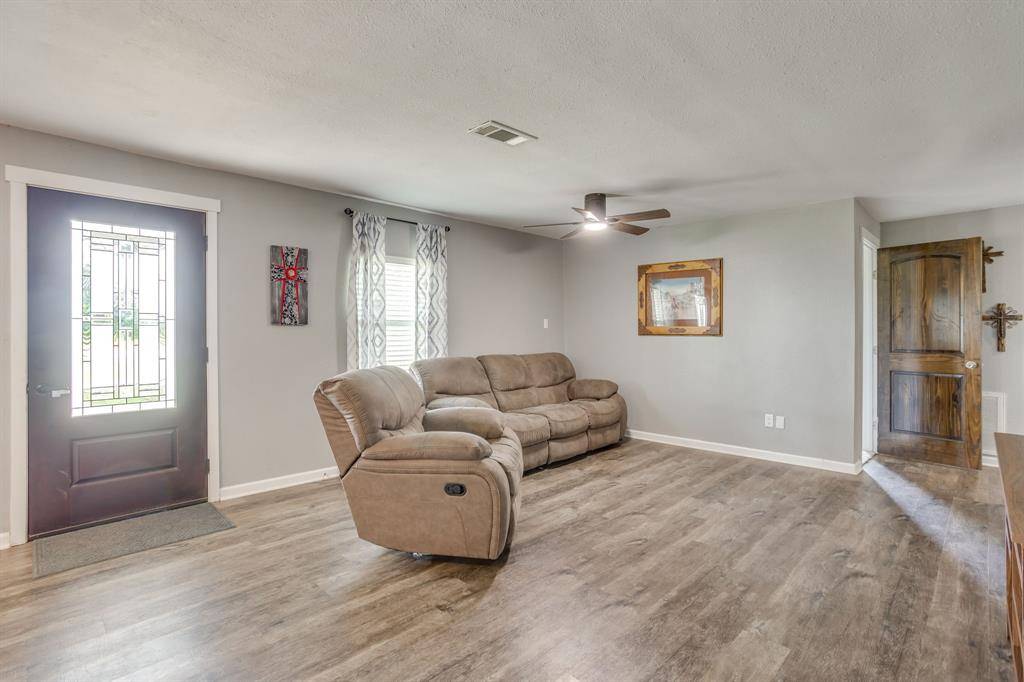 6296 Fm 1195, Mineral Wells, TX 76067