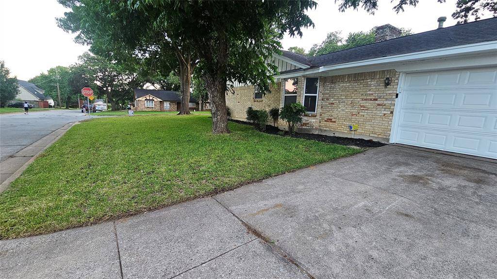 7449 Monterrey Drive, Fort Worth, TX 76112