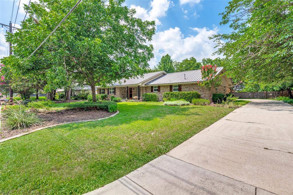 708 Headlee Street, Denton, TX 76201