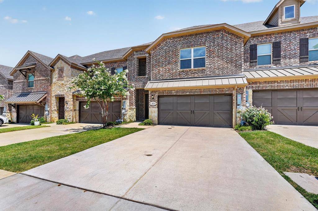 2873 Creekway Drive, Carrollton, TX 75010