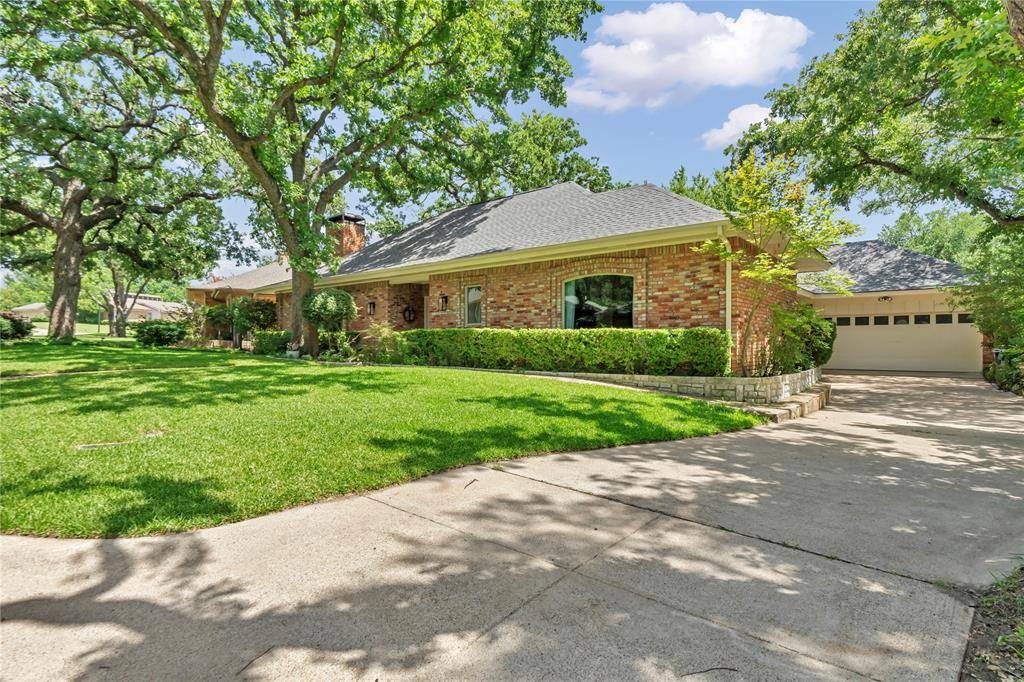 1830 Rhinevalley Drive, Arlington, TX 76012