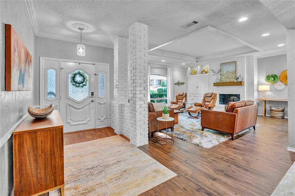 1830 Rhinevalley Drive, Arlington, TX 76012
