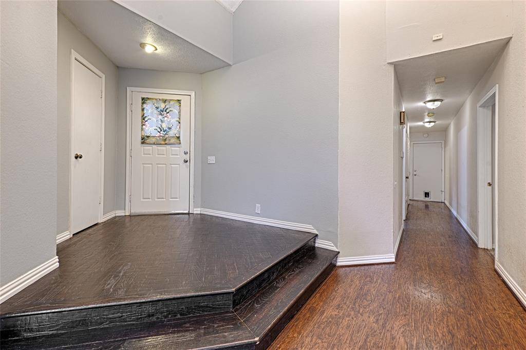 14900 Le Grande Drive, Addison, TX 75001