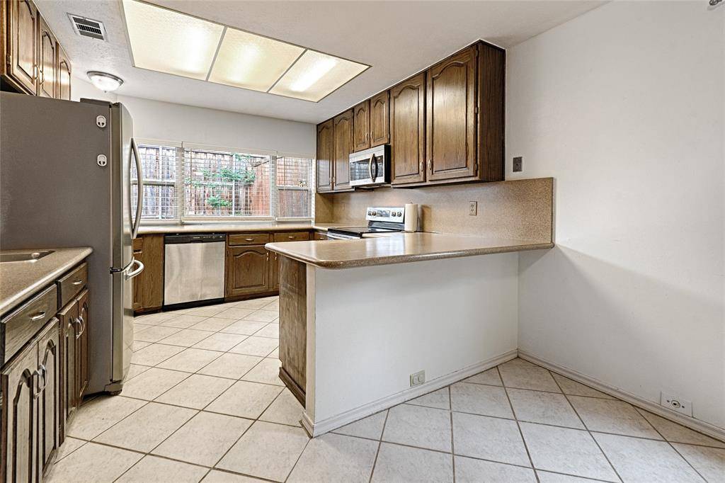 14900 Le Grande Drive, Addison, TX 75001
