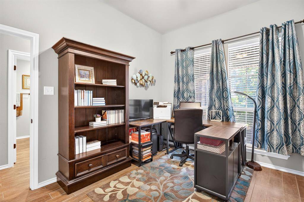 11000 Wanamaker Drive, Benbrook, TX 76126