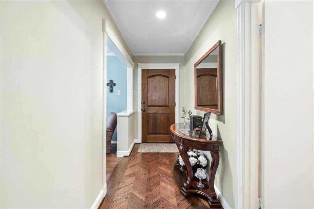 807 Clearwater Drive, Richardson, TX 75080
