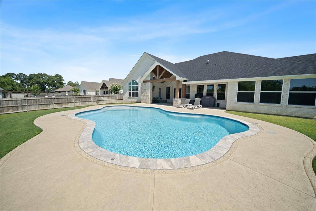 219 White N Gail Lane, Bullard, TX 75757
