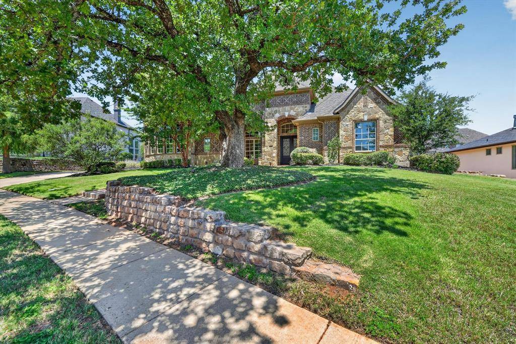 861 Hayden Road, Lantana, TX 76226
