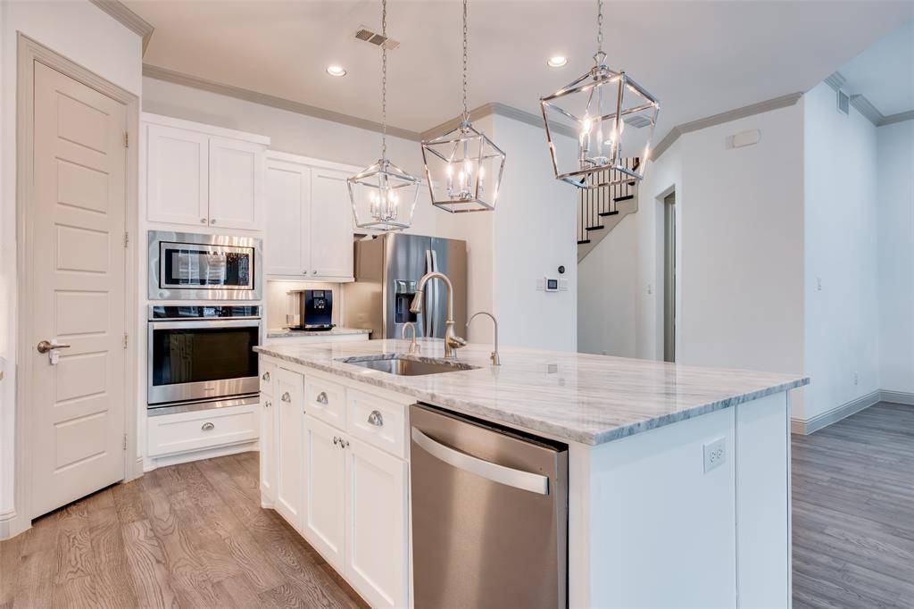 7124 Soto Street, Dallas, TX 75223