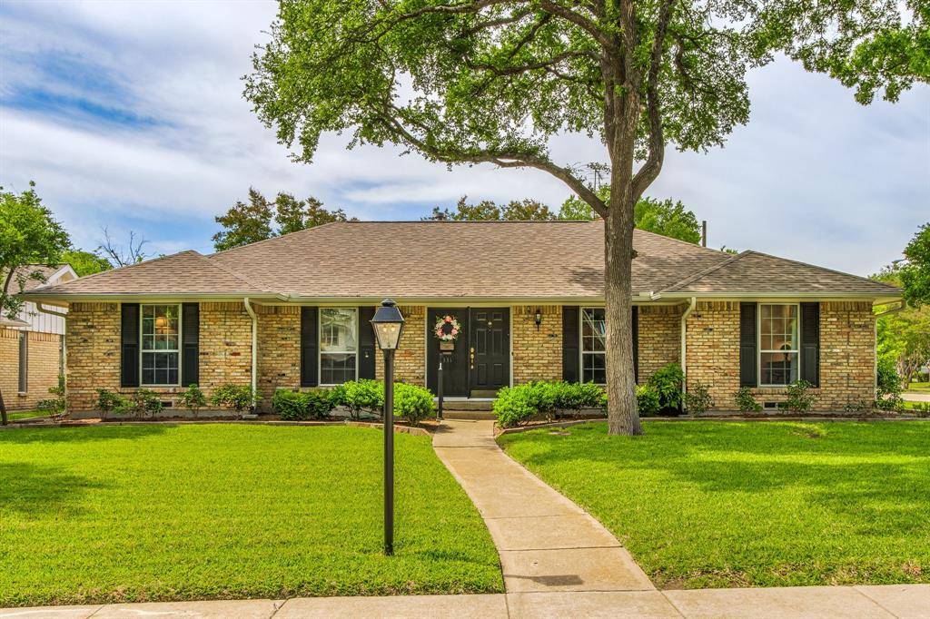 331 Robin Way, Richardson, TX 75080