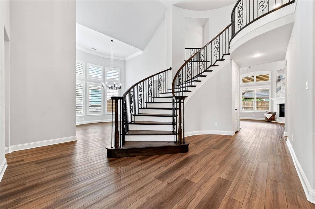 208 Lenten Rose Drive, Wylie, TX 75098
