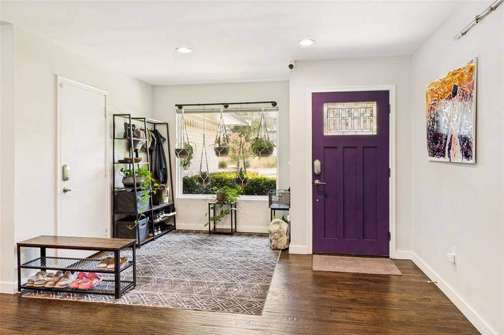 7045 Gaston Parkway, Dallas, TX 75214
