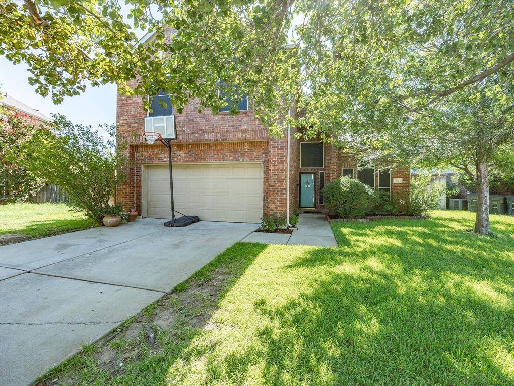 7824 Teal Drive, Fort Worth, TX 76137