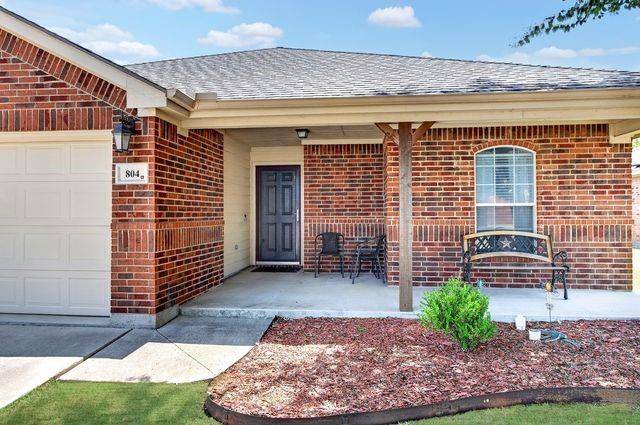 804 Bur Oak Drive, Burleson, TX 76028