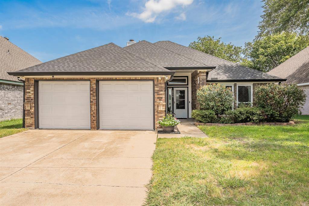 9948 Pack Saddle Trail, Fort Worth, TX 76108