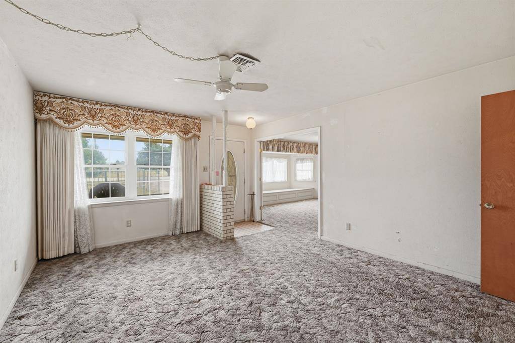 1235 Maxwell Road, Haslet, TX 76052