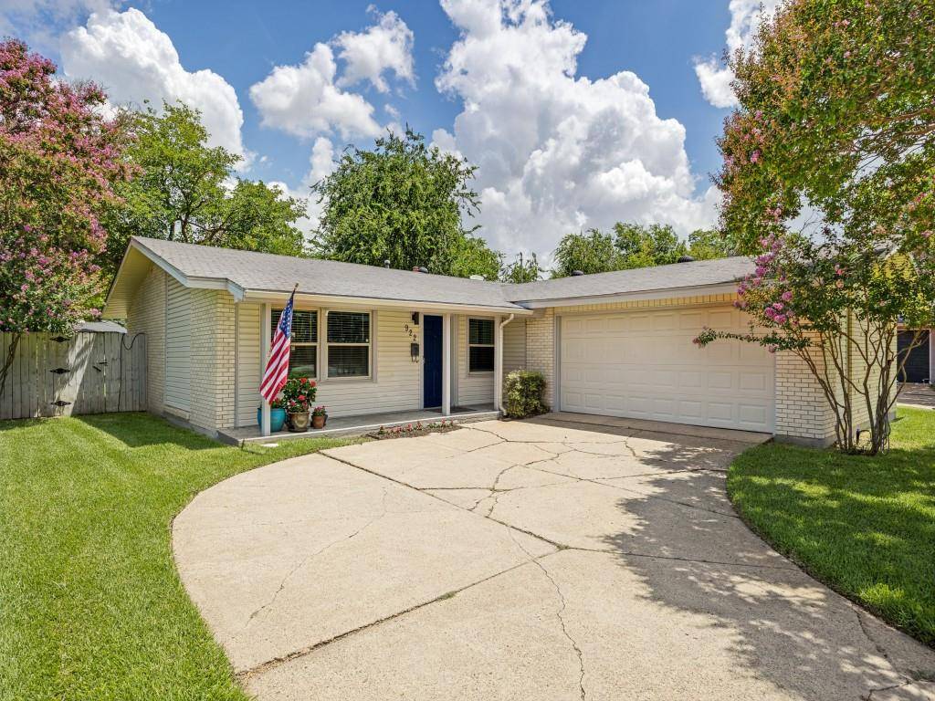 922 Forreston Drive, Richardson, TX 75080
