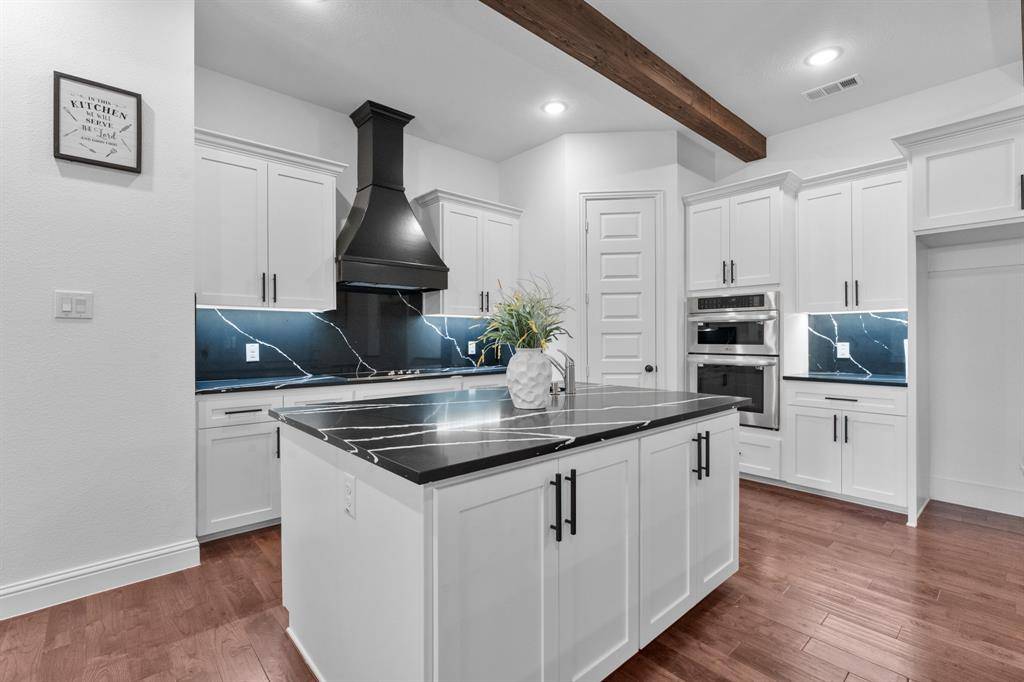300 Seacross Court, Combine, TX 75159