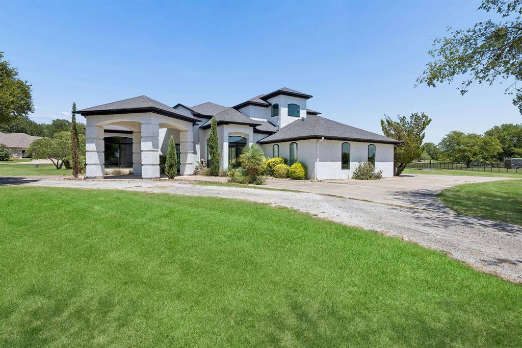 4024 Silver Creek Road, Fort Worth, TX 76108