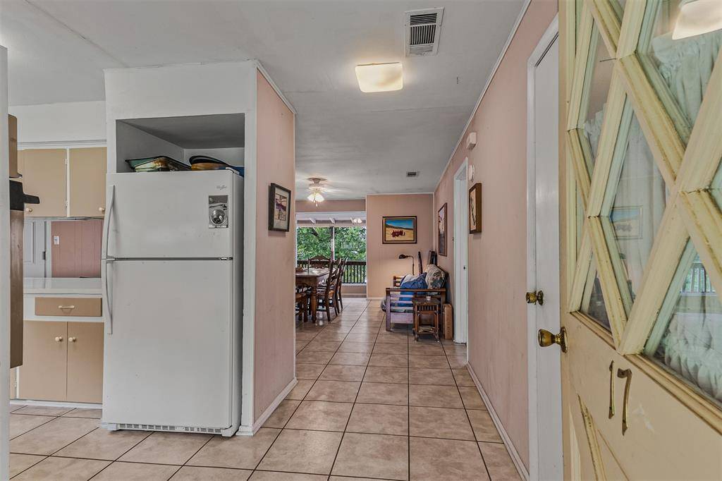 17 Shoreline Drive, Star Harbor, TX 75148