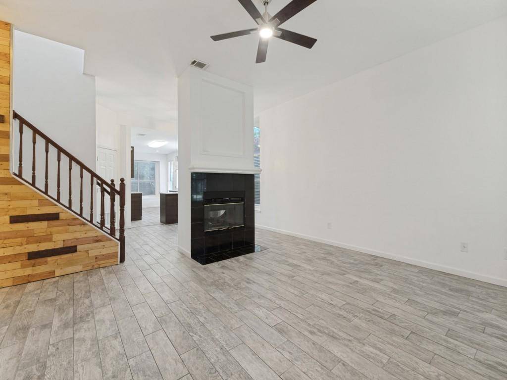6913 Conestoga Drive, Rowlett, TX 75089