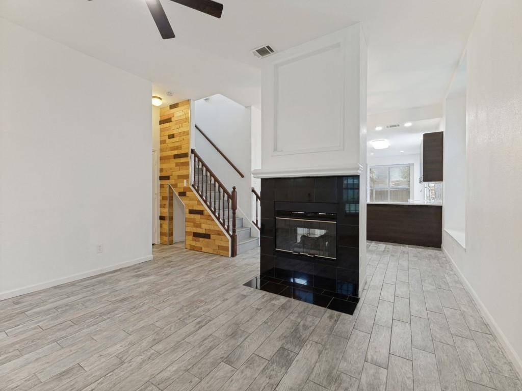 6913 Conestoga Drive, Rowlett, TX 75089