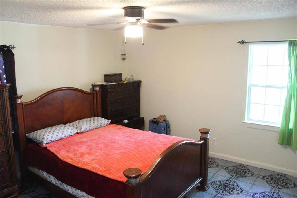 109 Brunswick Lane, Mesquite, TX 75149