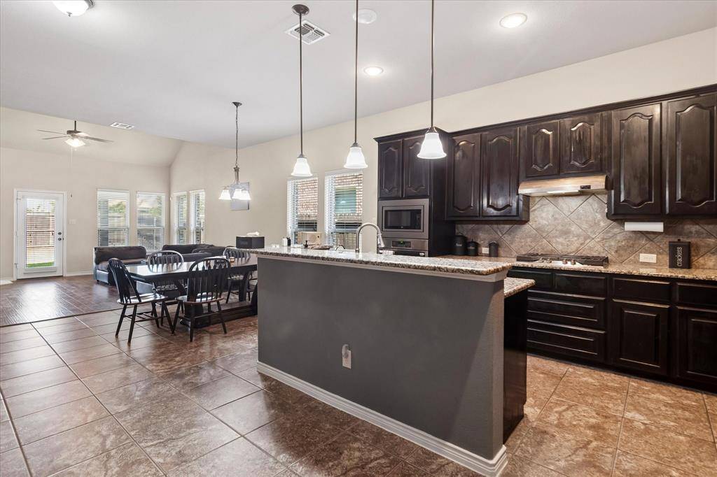 1012 Seclusion Cove, Mckinney, TX 75072