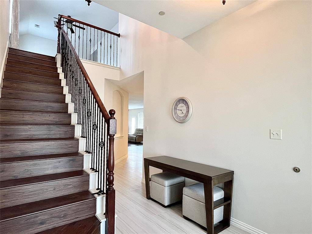 2204 Paige Court, Carrollton, TX 75006