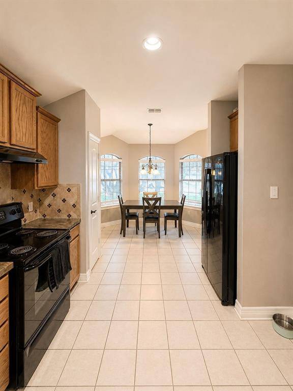1516 Canary Drive, Little Elm, TX 75068