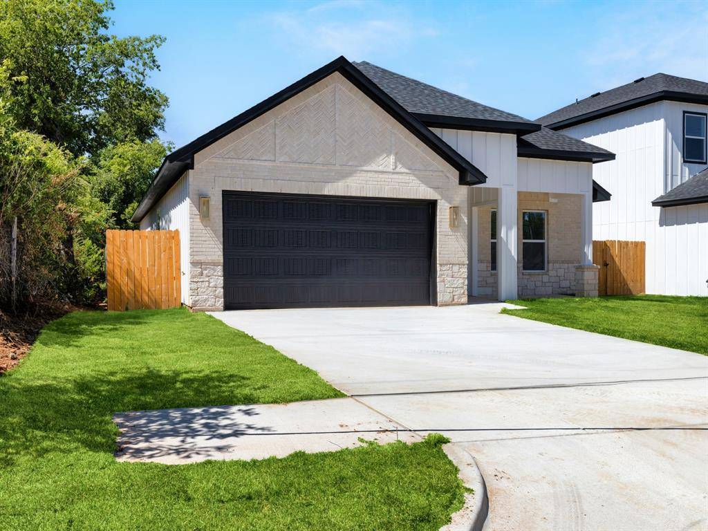 4233 Avenue H, Fort Worth, TX 76105
