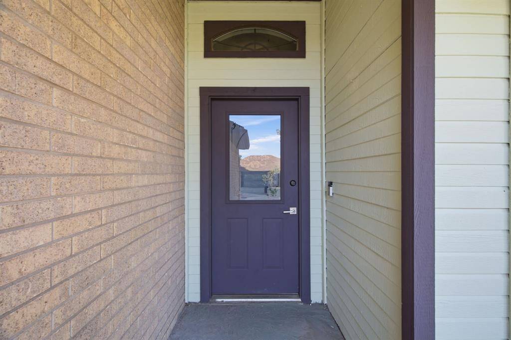 927 Freestone Drive, Arlington, TX 76017