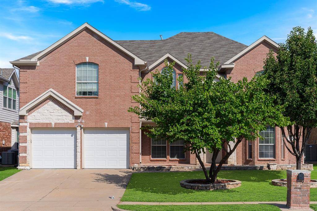 5207 W Cove Way, Grand Prairie, TX 75052