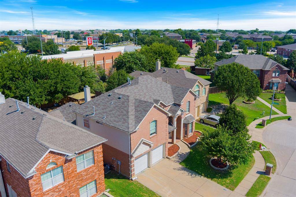 5207 W Cove Way, Grand Prairie, TX 75052