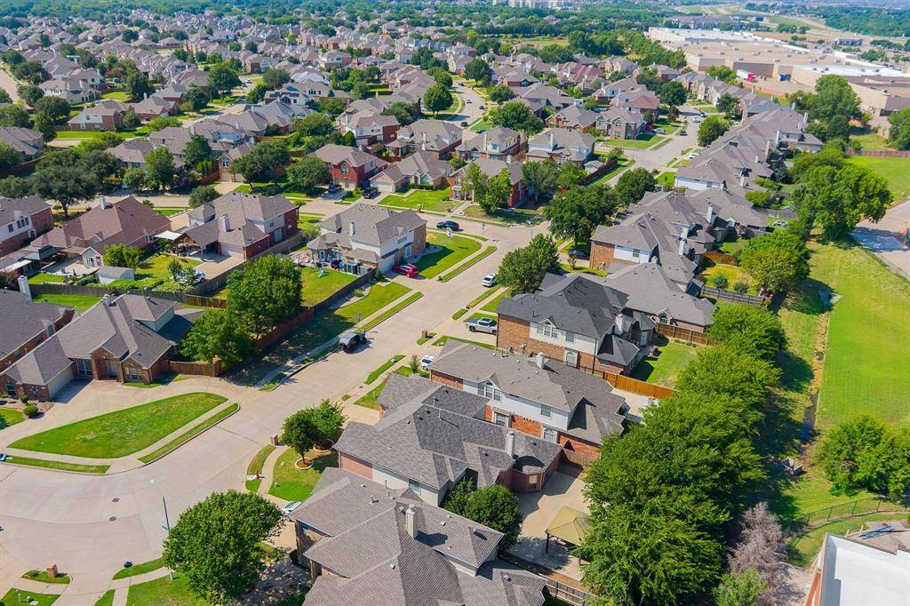 5207 W Cove Way, Grand Prairie, TX 75052