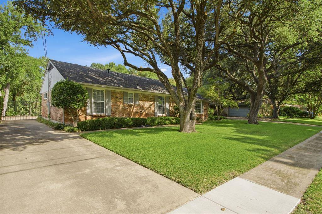 939 Blue Lake Circle, Richardson, TX 75080