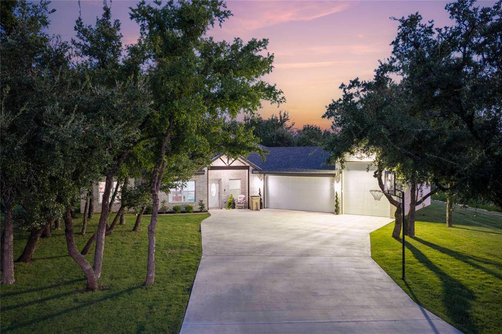 7274 Feather Bay Boulevard, Brownwood, TX 76801