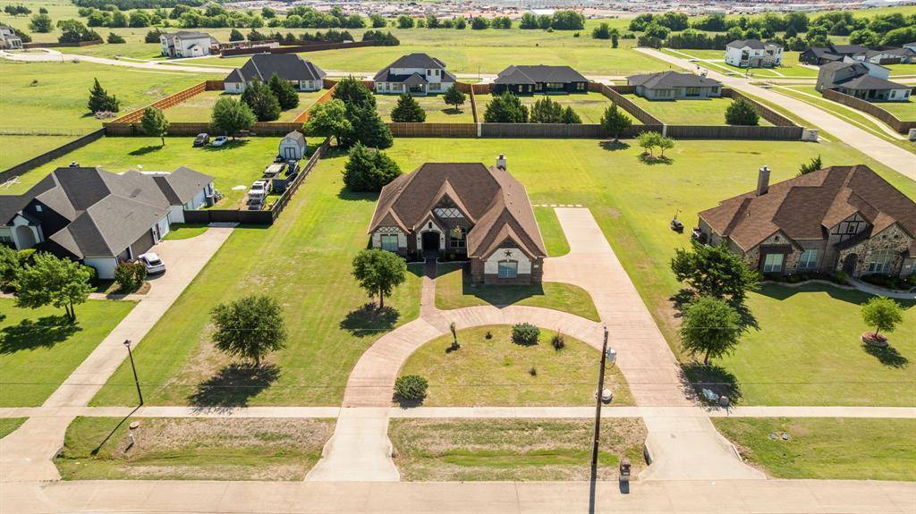 422 Rugged Drive, Red Oak, TX 75154