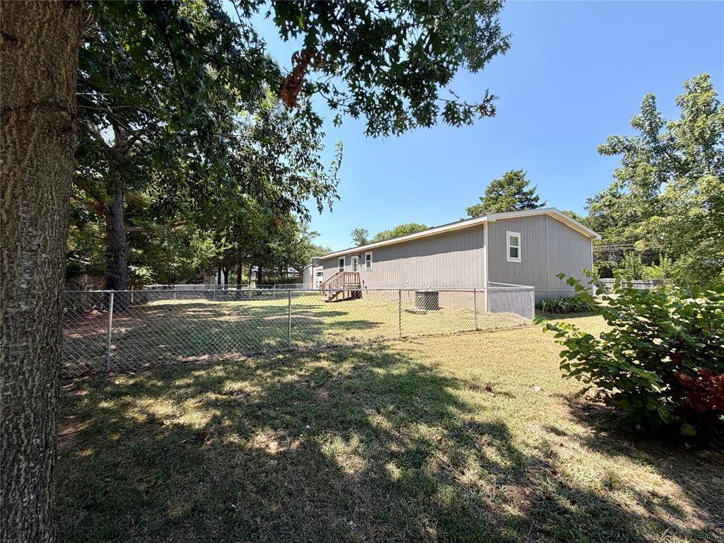 60 Holland Street, Pottsboro, TX 75076